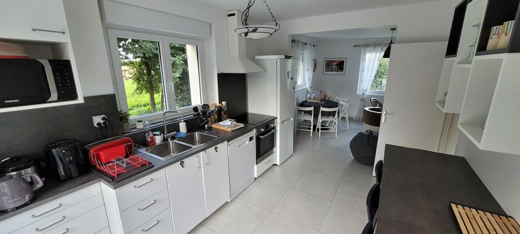 Breizh Villa Landivisiau Rum bild